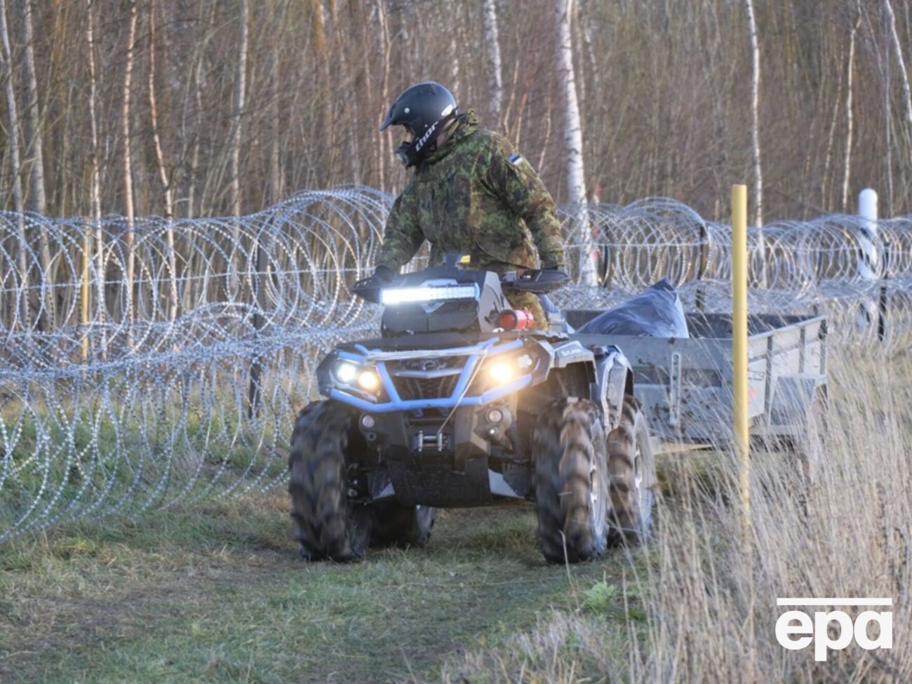 Росія різко посилила режим на кордоні з Естонією. Що відбувається