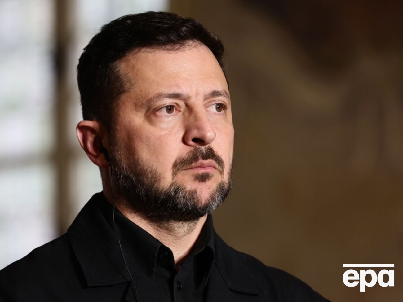 "Точно не найкращий день життя, але". Зеленський заявив, що готовий сісти навпроти Путіна  