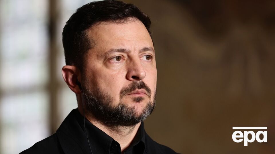 "Точно не найкращий день життя, але". Зеленський заявив, що готовий сісти навпроти Путіна