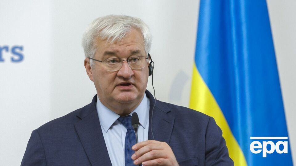 "Орбан пішов, але його політика процвітає". Сибіга про відмову Угорщини від участі у "Карпатській вісімці"