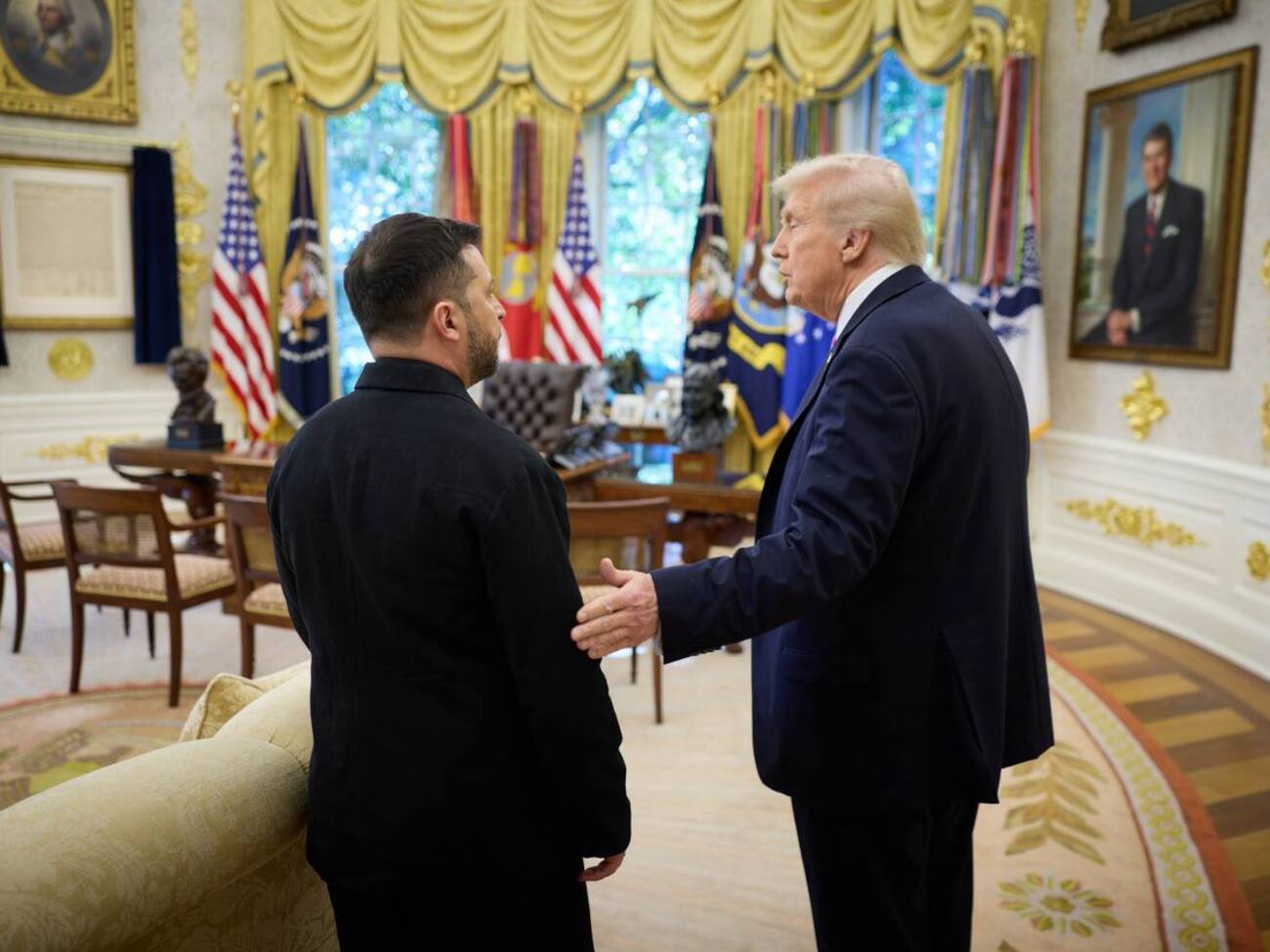 Під час розмови Трампа із Зеленським багато разів звучало одне слово. Axios написало, яке і чому