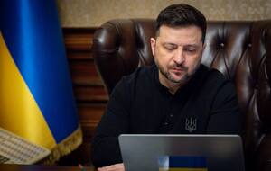 Зеленський відповів Трампу і назвав умову, за якої Україна готова зупинити удари по РФ