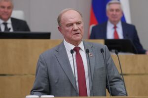 Главный коммунист РФ Зюганов вдруг раскритиковал "изнурительную войну" и намекнул, что выборы были сфальсифицированы