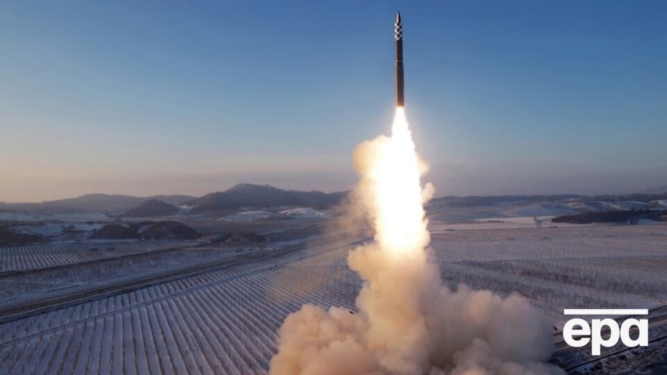 КНДР випробувала нові ракети типу KN-23, якими РФ обстрілює Україну. Можуть сягати висоти 70 км