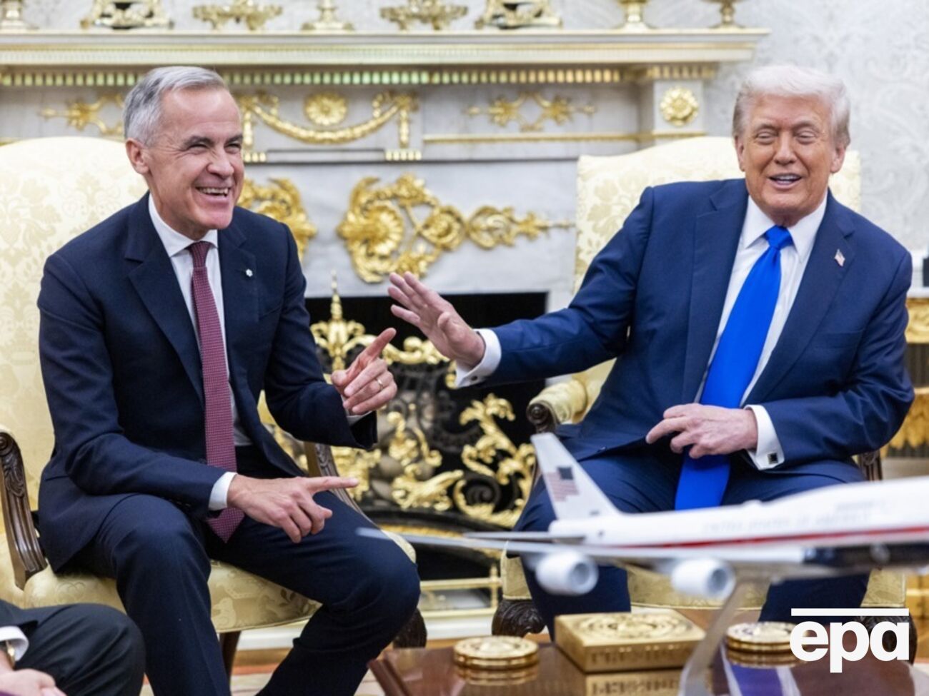 Премʼєр Канади перестав бути ввічливим і так тролить Трампа, що один з жартів завірусився. Чому це важливо
