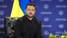 Зеленський фразою із трьох слів відповів пропагандистам, як він прибуде до Москви. Відео