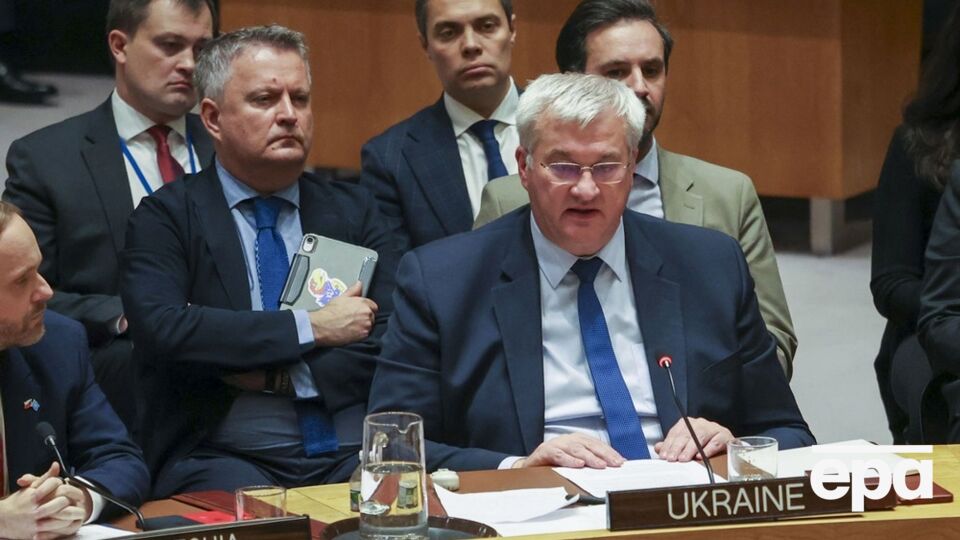 Сибіга – Лаврову: Ви хотіли взяти Київ за три дні. Як так сталося, що через чотири роки горить Москва?