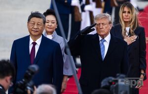 "Вирішив наколотити відро понтів". Як Трамп пережив конфуз у присутності Сі Цзіньпіна