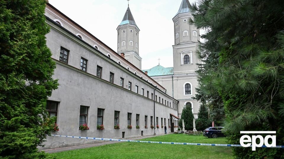 Українця підозрюють у смертельній різанині на території монастиря в Польщі. Зеленський відреагував