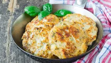 Простий рецепт курячих котлет. Перевірена часом класика