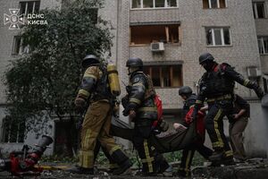 "Звірячий і хворий удар, позбавлений військової логіки". У Києві РФ убила підлітка, багато постраждалих