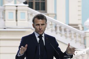 "Життя винахідливе". Макрон не відкинув, що знову балотуватиметься у президенти Франції