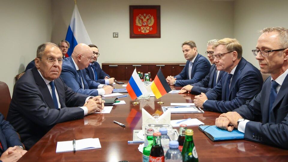 Глава МИД Германии встретился с Лавровым. Захарова сказала, что он сам "попросился", и раскритиковала