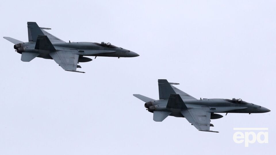 У Румунії підняли F-18 і вертоліт через повітряну ціль з боку України