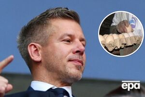 "Вибачте, що не в голову". Як Мадяра збиралися закидати яйцями. Відео
