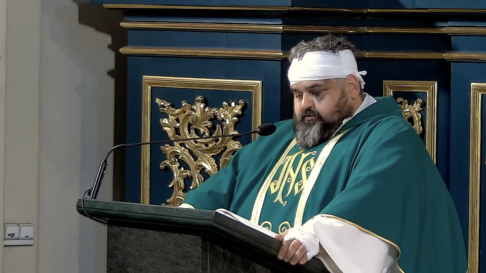 Поранений під час нападу в монастирі священник звернувся до поляків через українця-нападника. Що сказав?