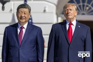 Посол США заявив, що Трамп пропонував Сі Цзіньпіну купувати зброю. У Білому домі відреагували