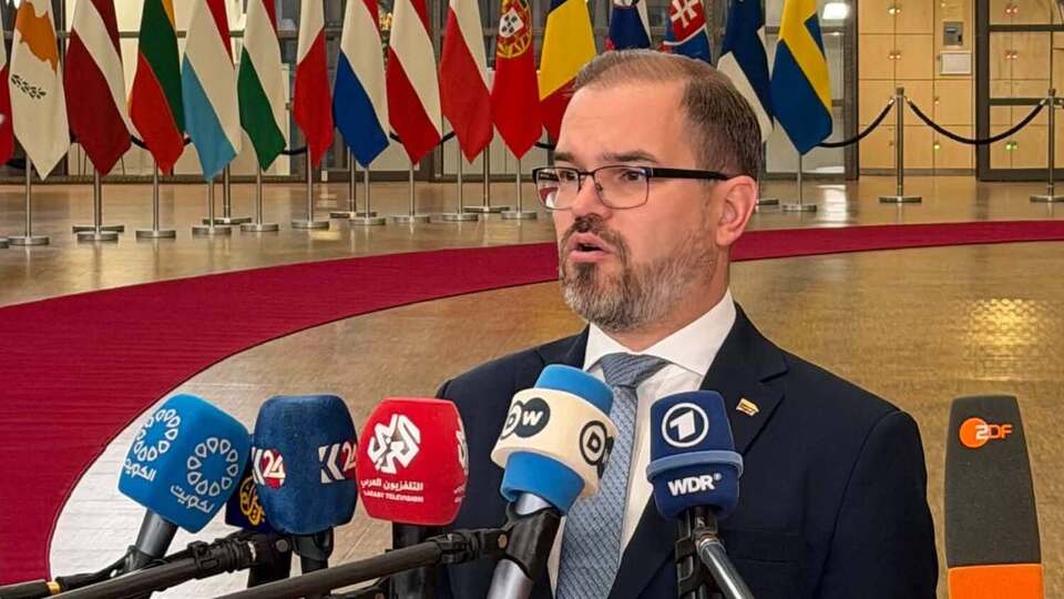 Міністр оборони Литви опинився в центрі скандалу через корпоратив за €48 тис. Він прокоментував