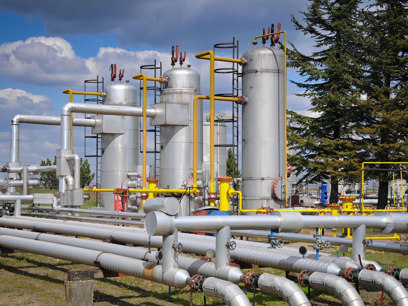 Запасы газа в украинских хранилищах на 1 млрд м³ превысили правительственный план – Омельченко