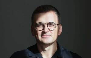 Дмитрий Кулеба отравился крупой, которую сейчас сметают с полок