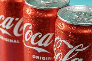 Coca-Cola стала "врагом". Зеленский заявил об ударе России по заводу компании