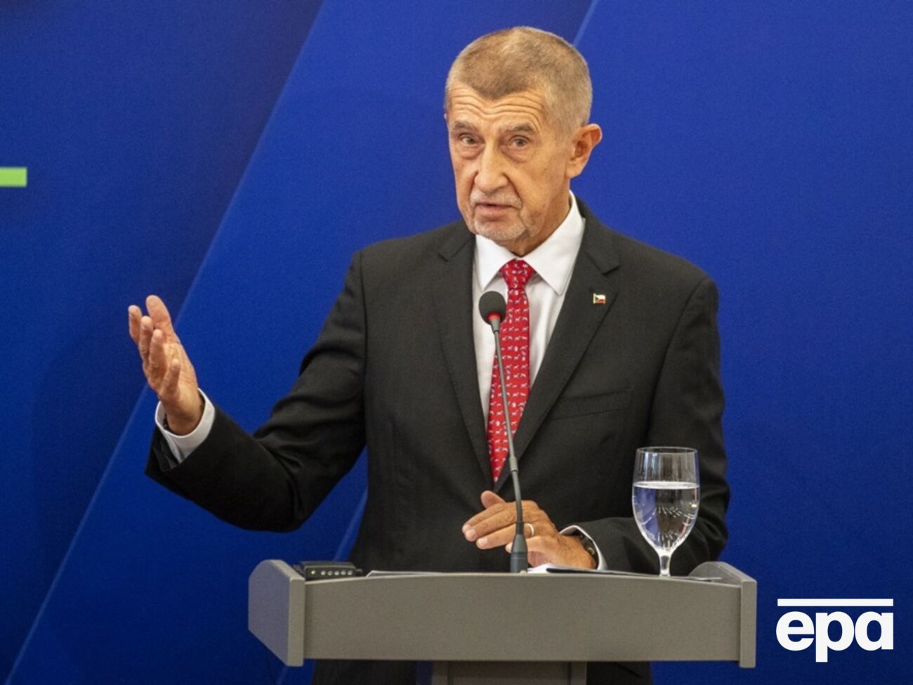 Бабіш, який був проти допомоги Україні, заявив про готовність Чехії до війни з Росією