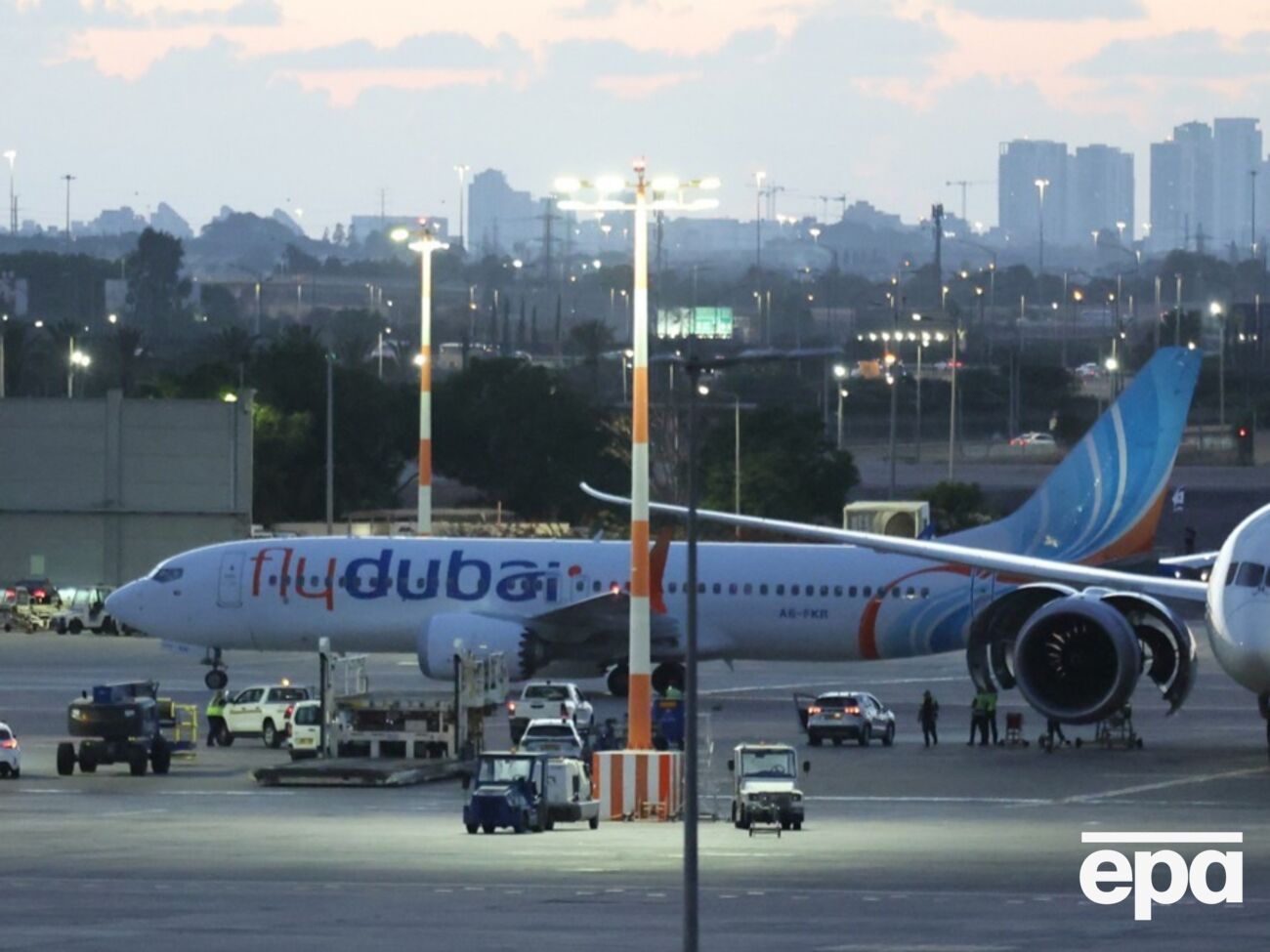Сутичка пілотів Flydubai. Звідки взялися версії про українця й росіянина і хто насправді врятував літак