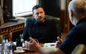 Поклад доложил Зеленскому об ответе России на фоне картины с намеком