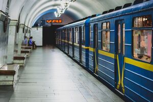 Київ змінює правила безпеки. Що буде з масовими заходами, метро й комендантською годиною