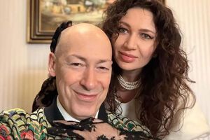 Любовница Лаврова, "мирный план" США, что Путин передал Зеленскому. Стрим Гордона и Бацман. Видео