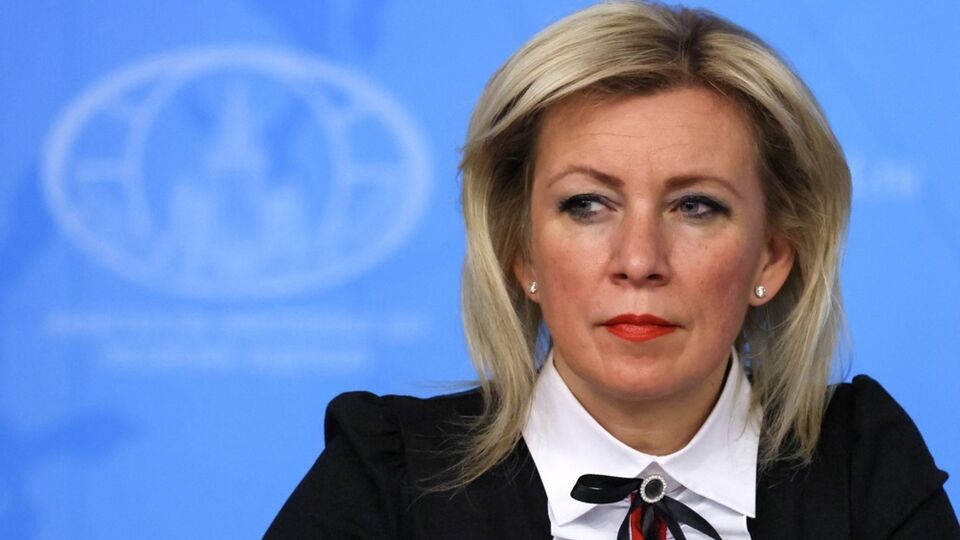 Венгрия высылает 10 российских дипломатов. В МИД РФ пригрозили "жестким и болезненным ответом"