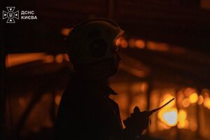 Людей заблокувало в будинку, є постраждалі. Київ – під масованою атакою РФ. Що відомо