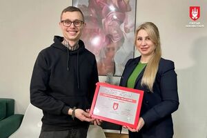 Оборонець Маріуполя Юрій Сайко отримав квартиру від проєкту "Серце Азовсталі"