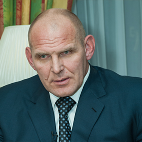 Александр Карелин