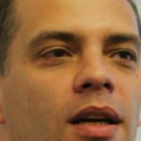 Владимир Милов