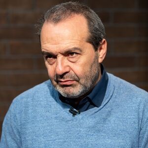 Виктор ШЕНДЕРОВИЧ