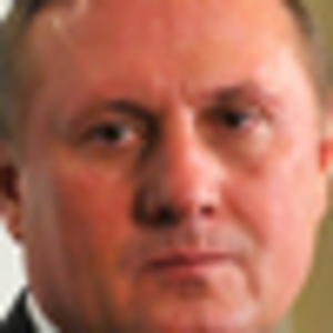 Александр ЕФРЕМОВ