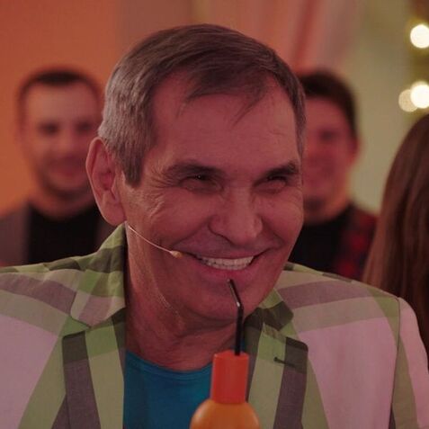 Бари Алибасов