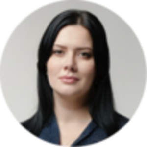 Олена Петрова