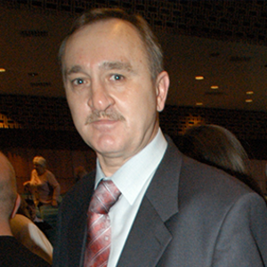 Виктор Чанов